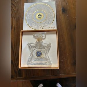 Bond No. 9 Nuits de Noho Empty Bottle & Bos 3.3oz